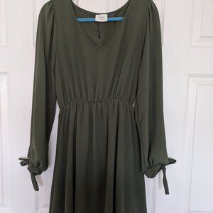 Everly Green Dress with Long Sleeves and Ties - Large